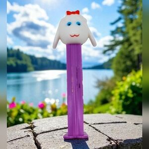 70s Lambchop Pez Dispenser 28 On Base